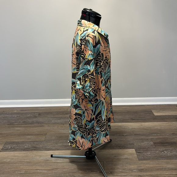 Free People Lightweight Button Up in Size Large - Picture 3 of 15